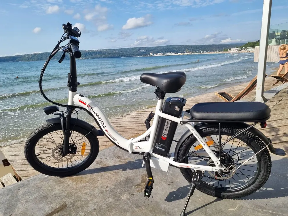 Frenos de disco mecánicos en bicicleta eléctrica plegable 560W 12Ah.