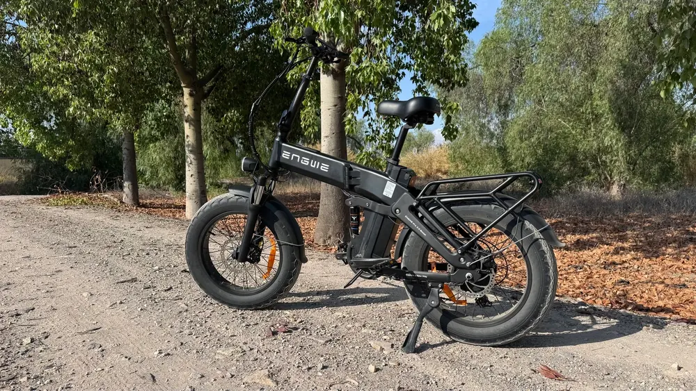 Fatbike eléctrica Engwe Engine Pro 3.0 Boost 250W con neumáticos anchos todoterreno