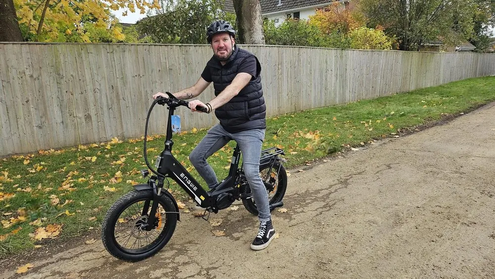 Bicicleta eléctrica plegable ENGWE L20 3.0 Pro con sistema antirrobo inteligente
